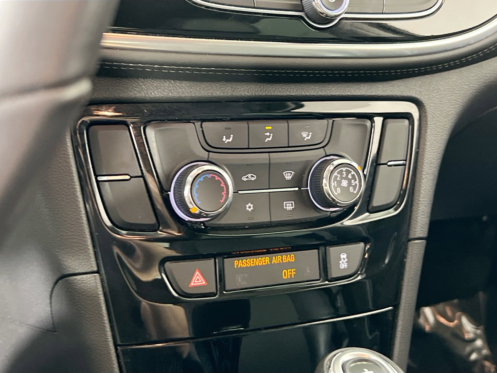 Used 2019 Buick Encore Preferred FWD image 15