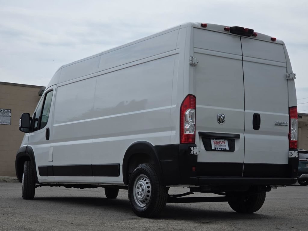 Used 2024 RAM ProMaster 2500 w/ Convenience Group FWD image 13