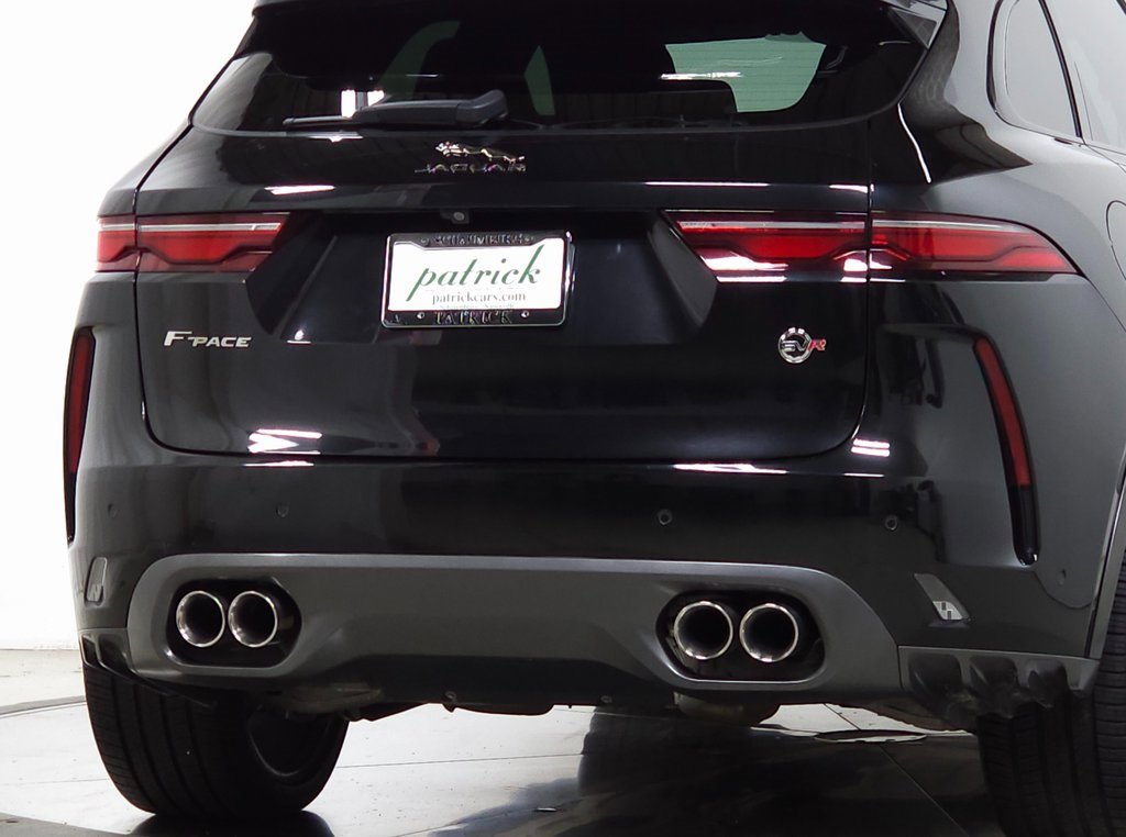 Used 2022 Jaguar F-PACE SVR image 11