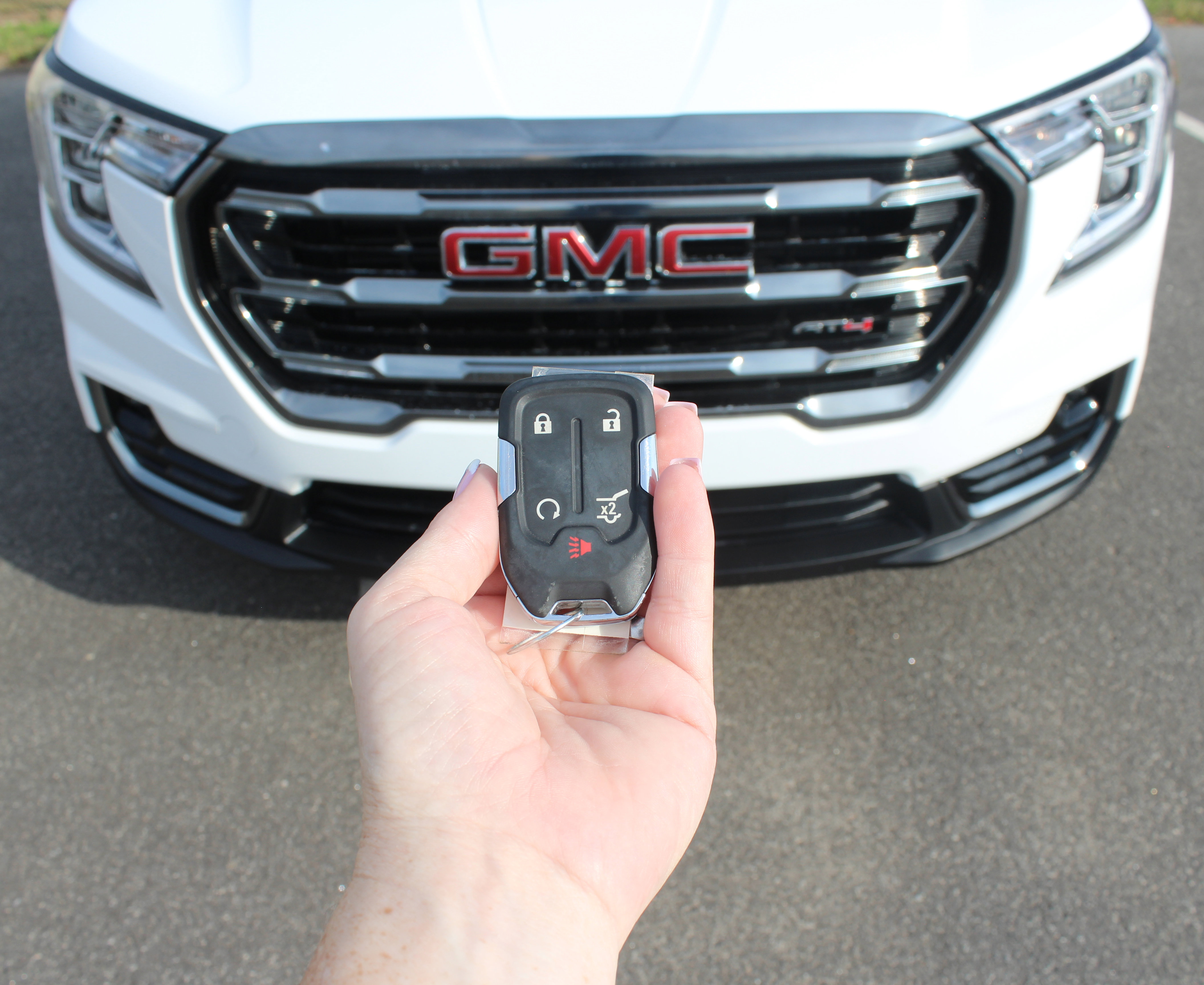 Used 2024 GMC Terrain AT4 image 54
