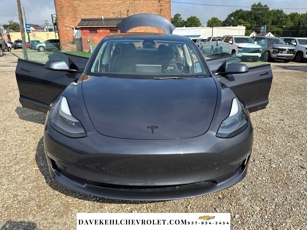 Used 2022 Tesla Model 3 Long Range AWD/4WD image 28