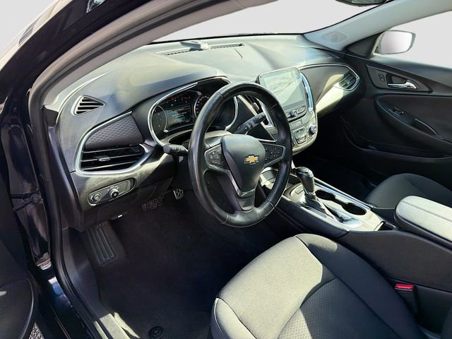 Used 2016 Chevrolet Malibu LT image 9