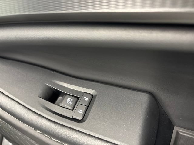 Used 2023 Jeep Grand Cherokee Altitude AWD/4WD image 27