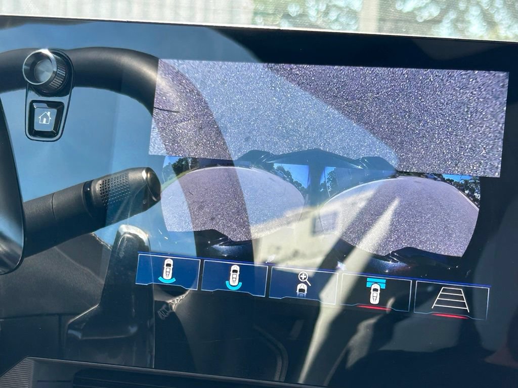 Used 2025 Chevrolet Corvette Stingray Premium Cpe w/ 3LT RWD image 35