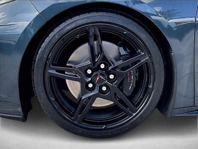 Used 2020 Chevrolet Corvette Stingray Coupe w/ Z51 Performance Package image 9