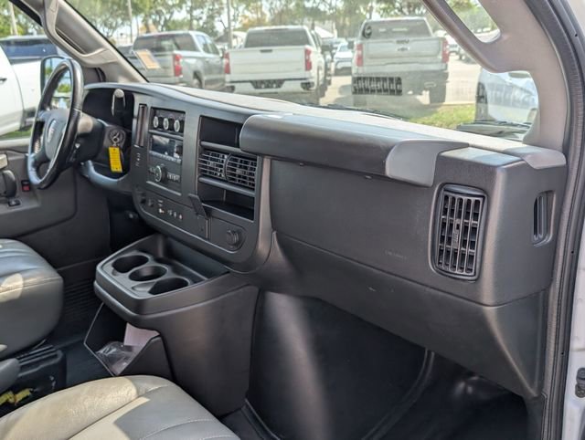 Used 2023 GMC Savana 3500 LS w/ Chrome Appearance Package image 17