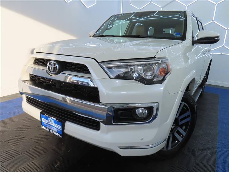 Used 2018 Toyota 4Runner Limited AWD/4WD image 2