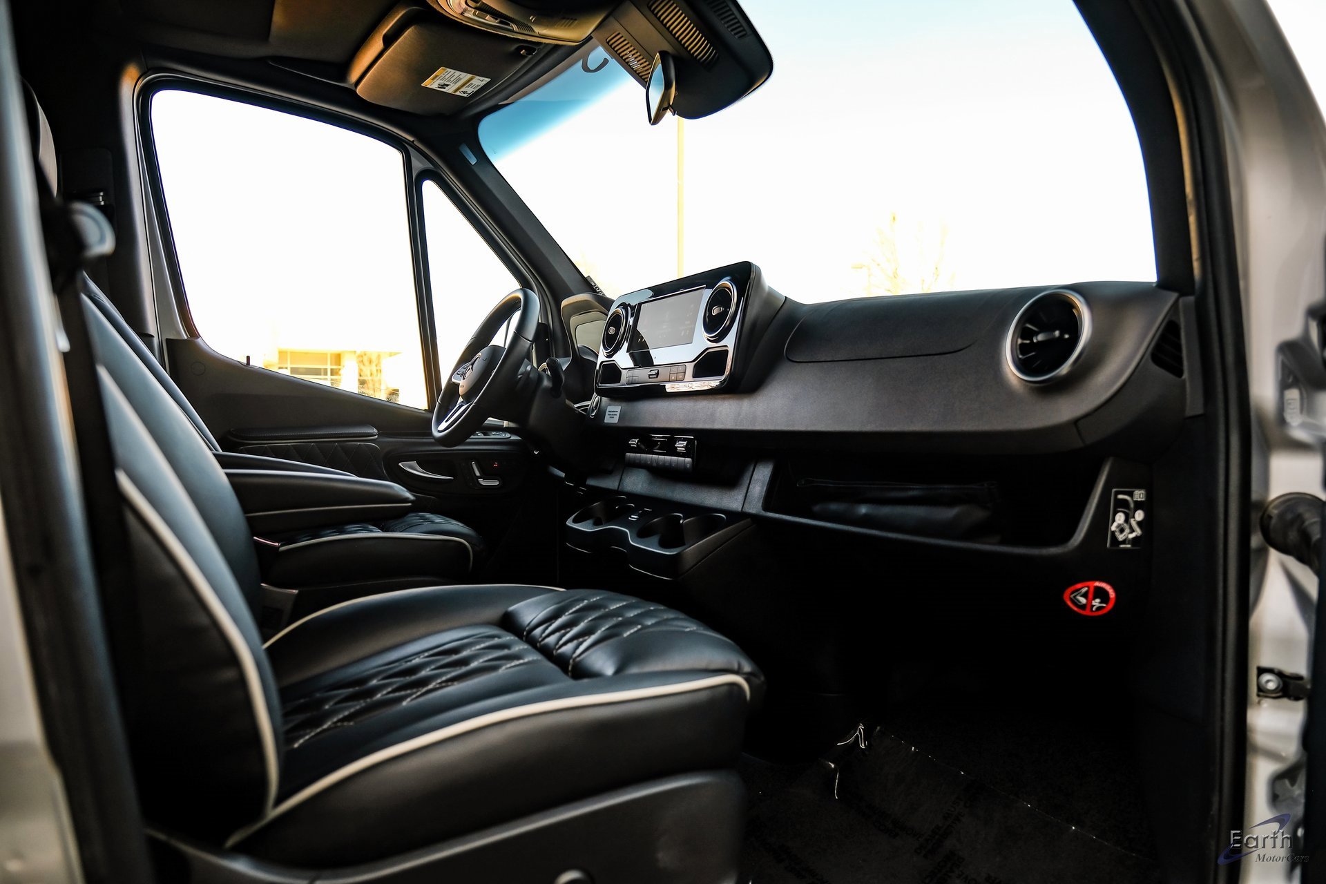 Used 2023 Mercedes-Benz Sprinter 3500 w/ Parking Package image 43