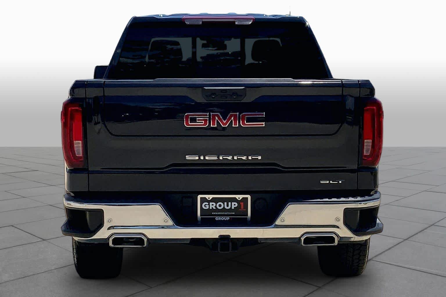 Used 2025 GMC Sierra 1500 SLT AWD/4WD image 5