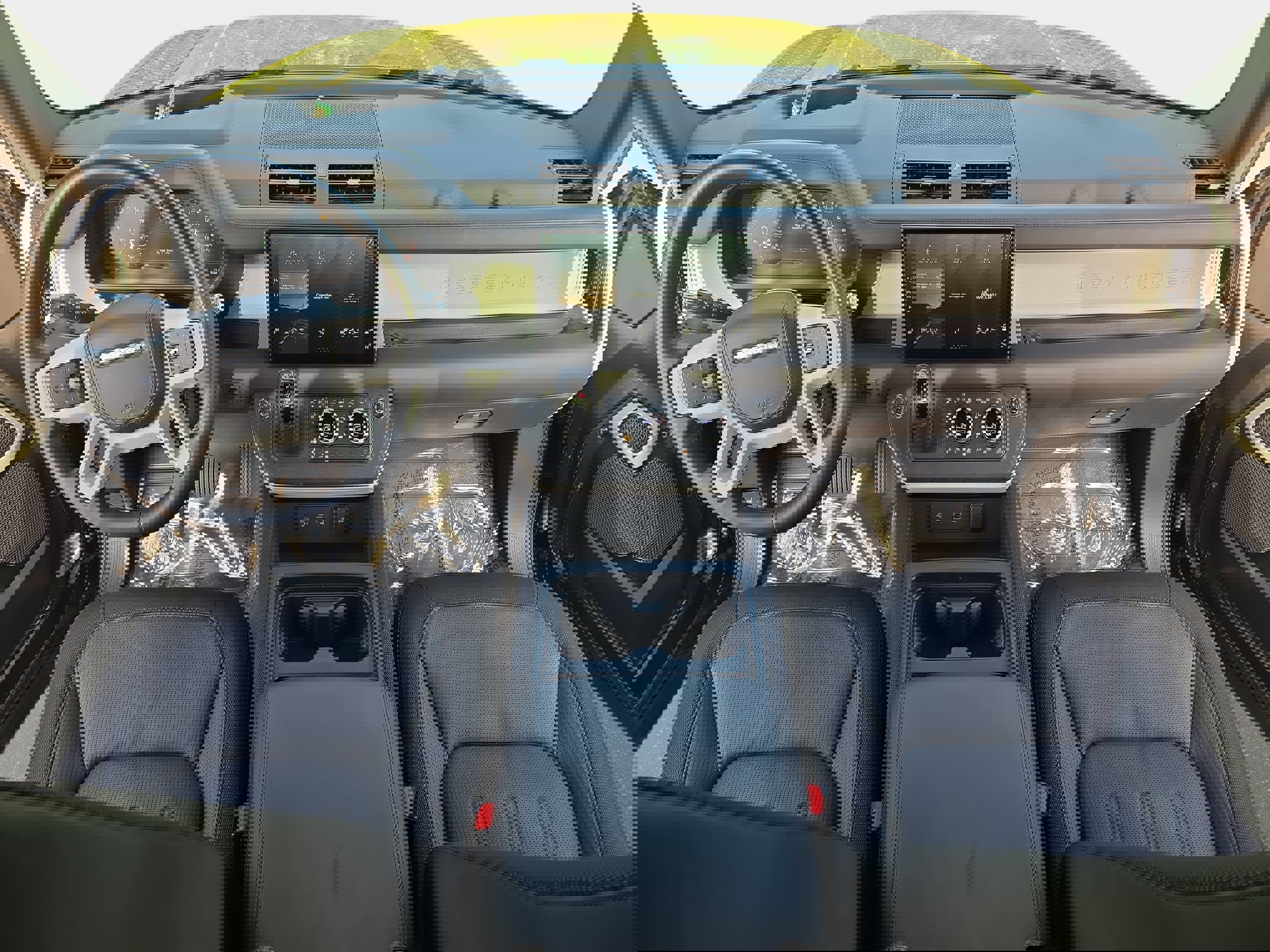 Certified 2022 Land Rover Defender 110 X-Dynamic HSE image 9