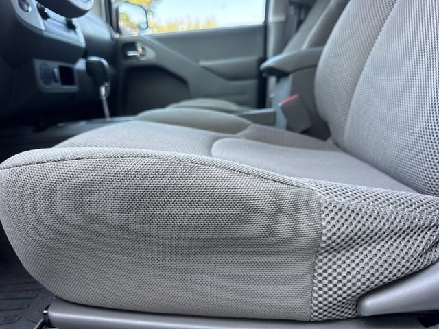 Used 2021 Nissan Frontier SV RWD image 14