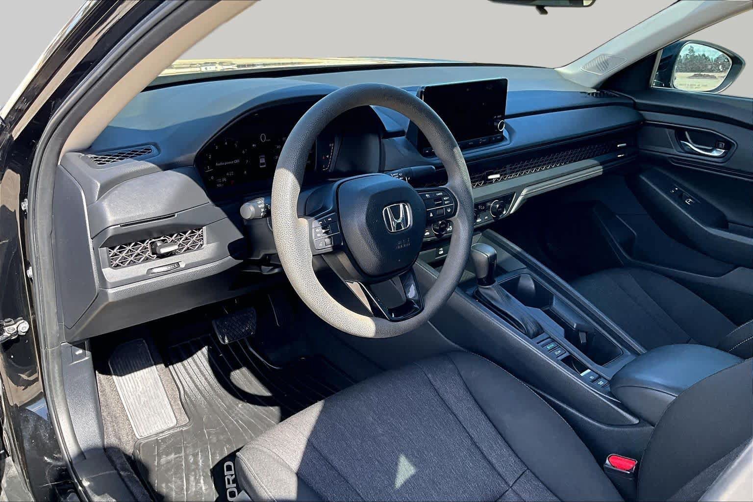 Used 2023 Honda Accord EX image 16