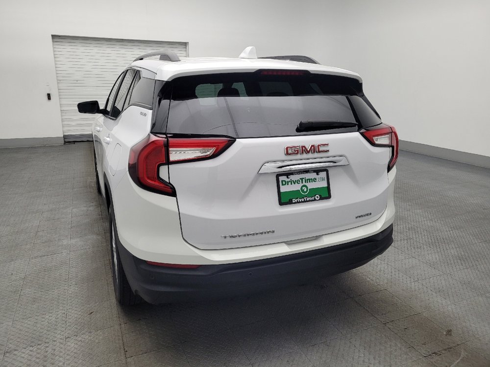 Used 2023 GMC Terrain SLE w/ Driver Convenience Package image 6