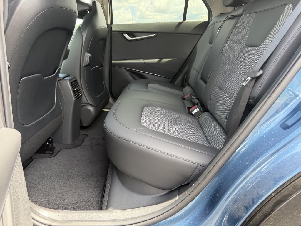 New 2026 Kia Niro Wind FWD image 20