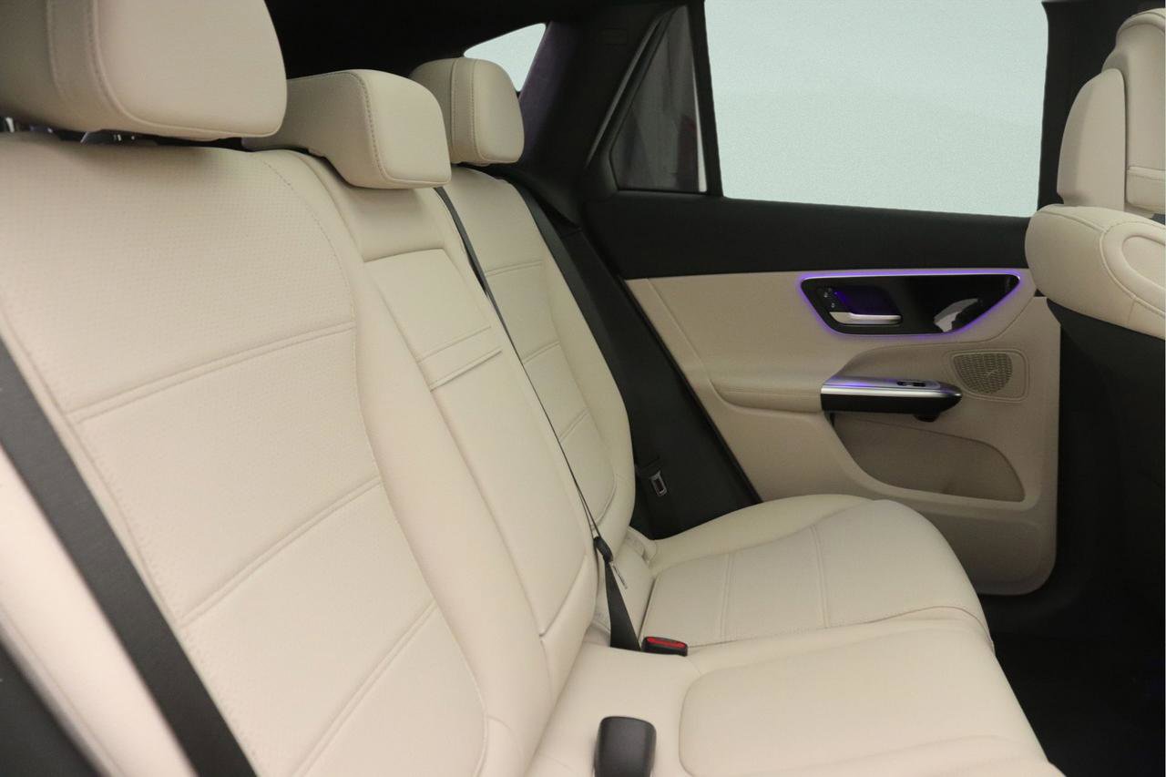 New 2026 Mercedes-Benz GLC 300 image 8