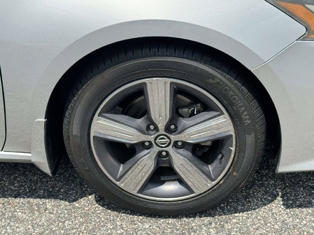 Certified 2022 Nissan Altima 2.5 SL FWD image 11