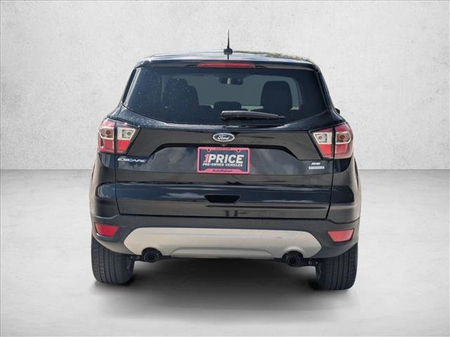 Used 2017 Ford Escape SE image 6