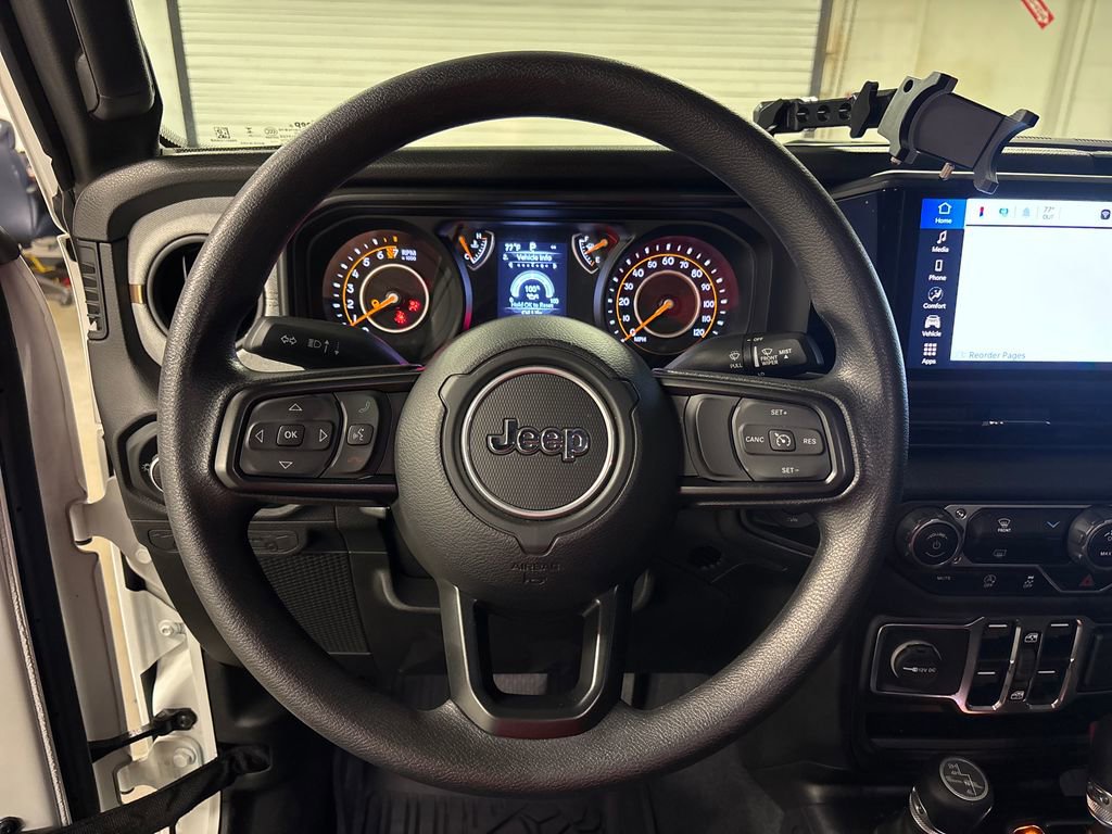 Used 2025 Jeep Gladiator Sport image 26