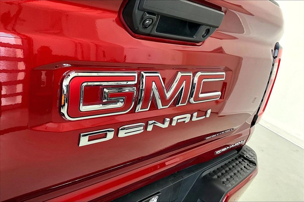 Used 2025 GMC Canyon Denali image 33