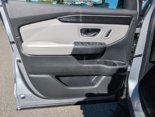 Certified 2025 Honda Pilot Elite image 18