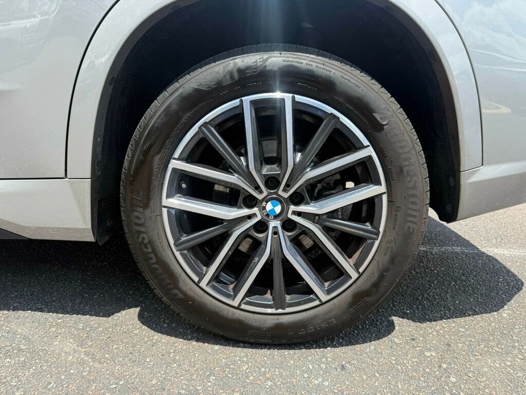 Used 2025 BMW X1 xDrive28i AWD/4WD image 10