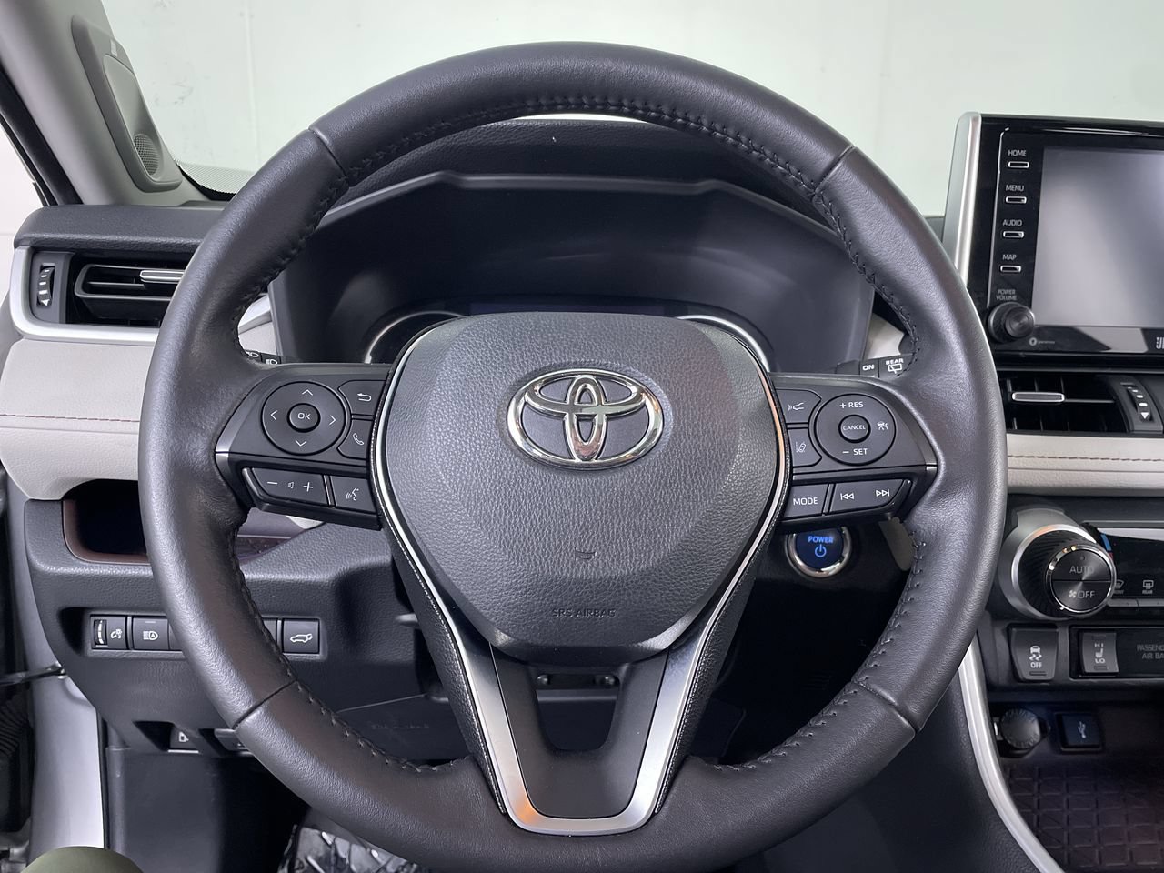 Used 2021 Toyota RAV4 Limited AWD/4WD image 13