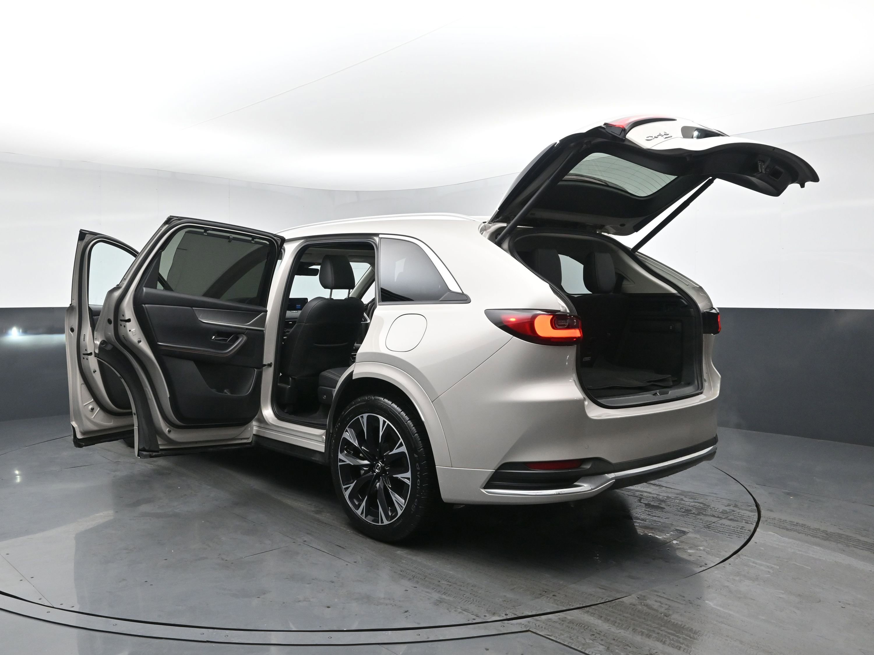 Used 2024 MAZDA CX-90 3.3 Turbo S image 31