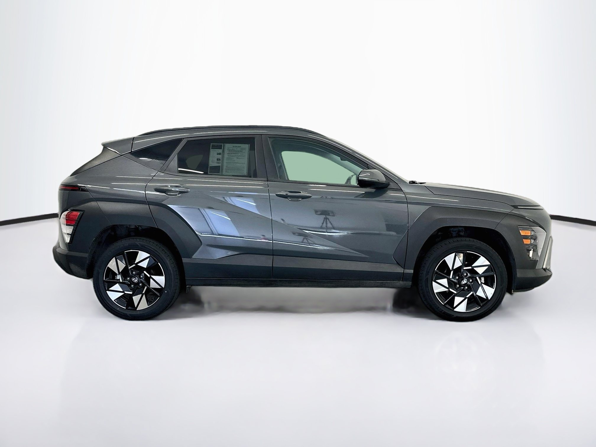 Used 2025 Hyundai Kona SEL AWD/4WD image 10