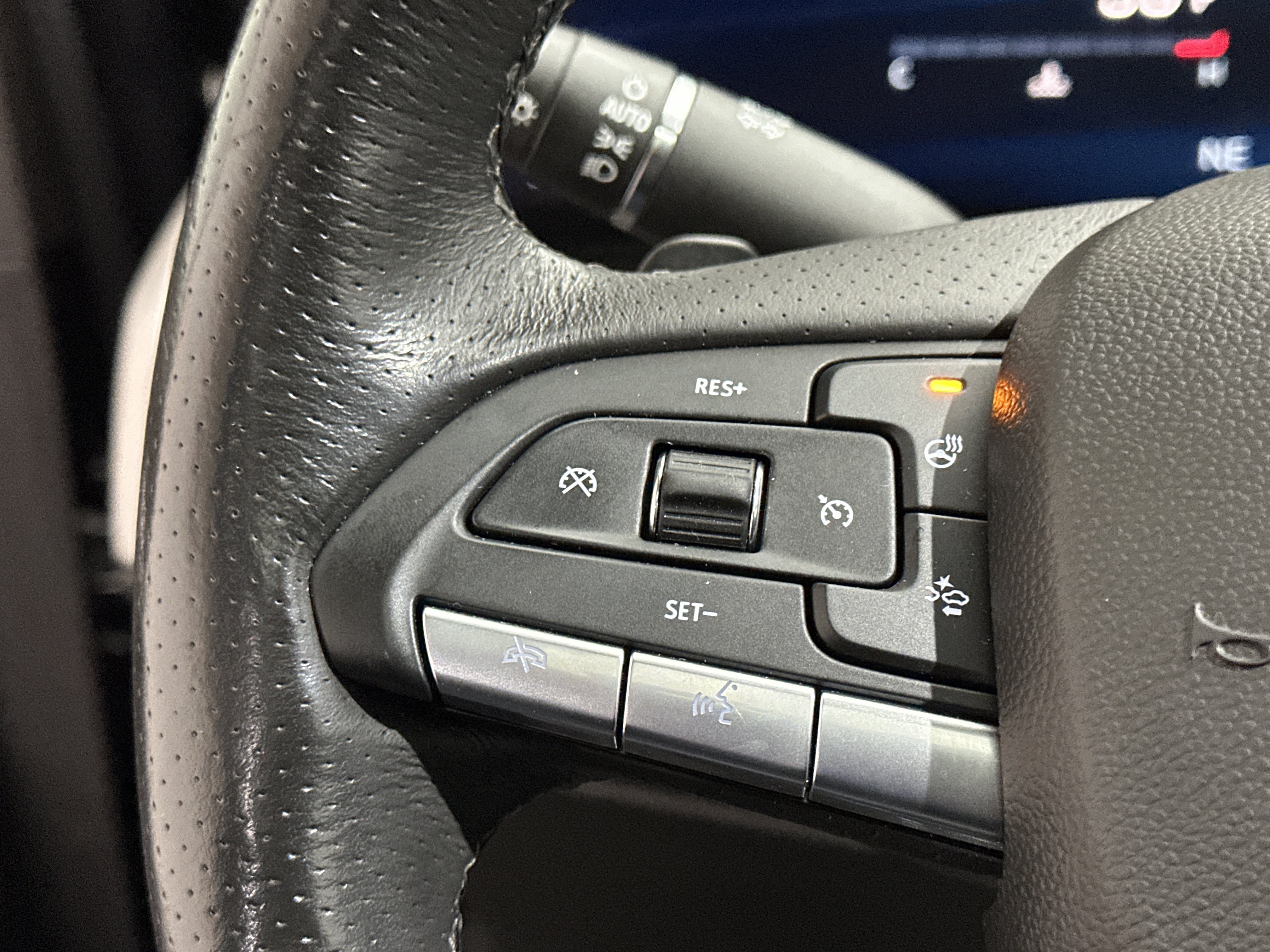 Used 2024 Cadillac XT4 Sport image 31