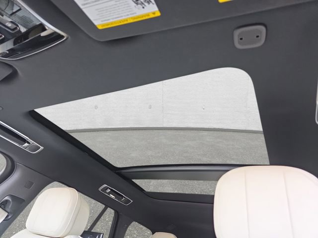Used 2025 Land Rover Range Rover SE AWD/4WD image 29