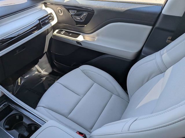 New 2026 Lincoln Aviator Reserve w/ Jet Appearance Package image 16
