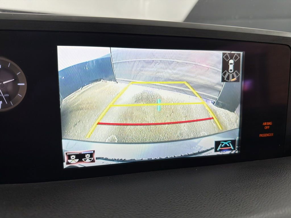 Used 2021 Lexus ES 300h w/ Premium Package image 19