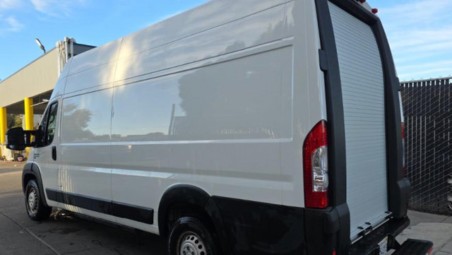 Used 2024 RAM ProMaster 3500 w/ Delivery Van Package FWD image 5