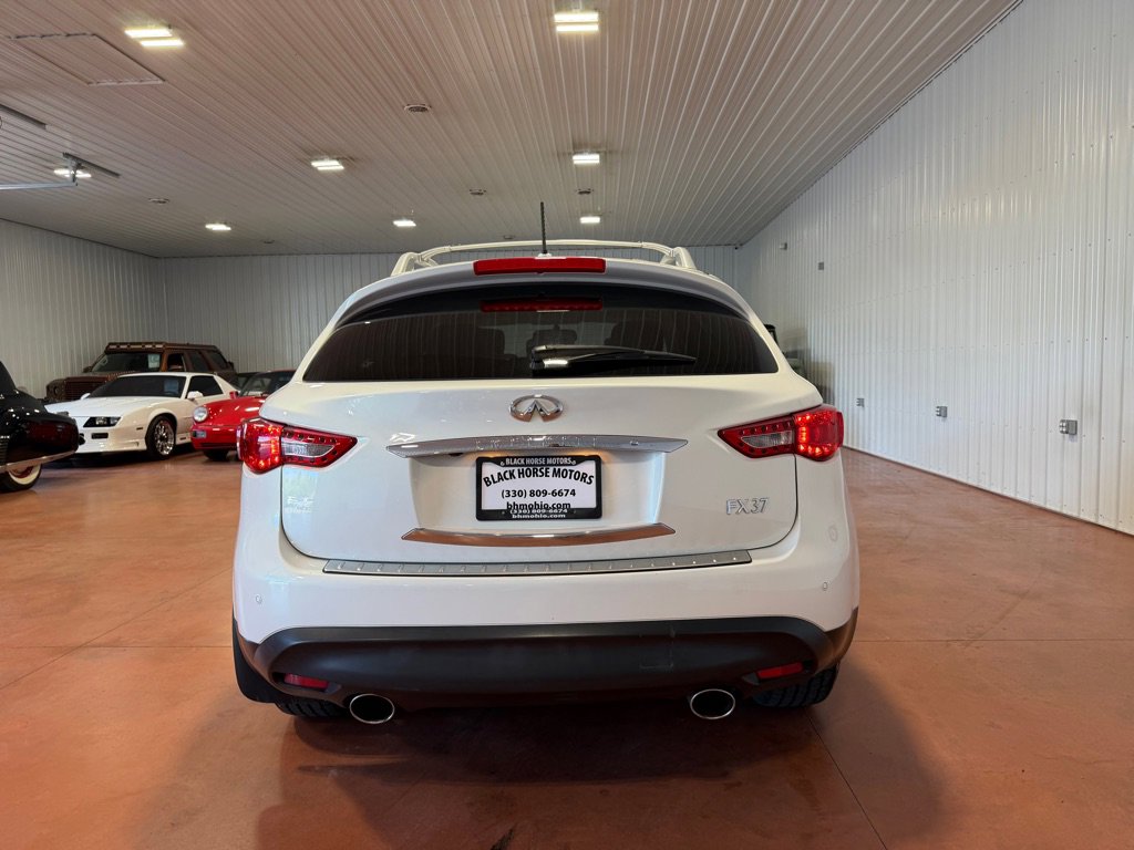 Used 2013 INFINITI FX37 AWD w/ Premium Pkg image 10