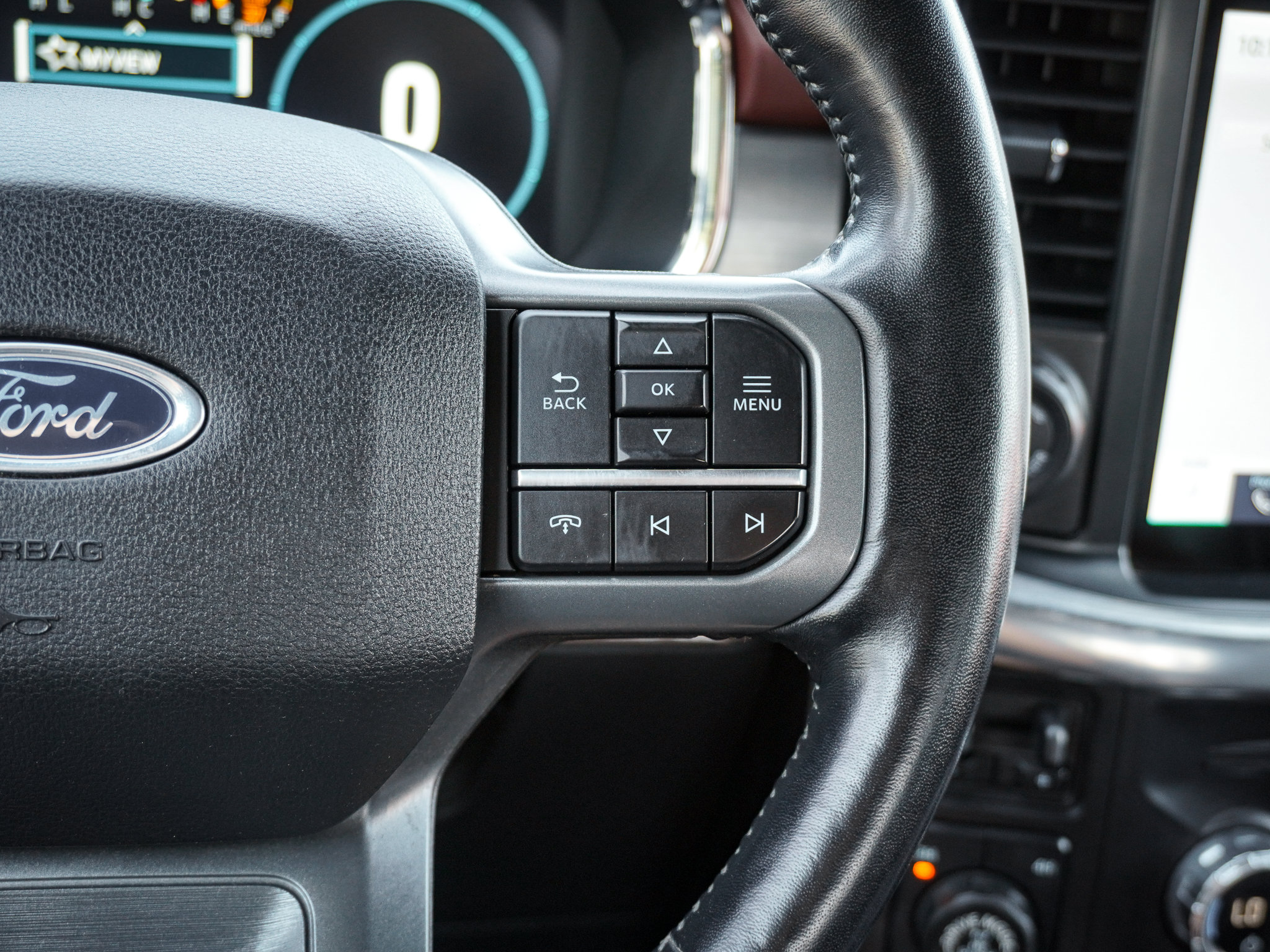 Used 2021 Ford F150 Lariat w/ Equipment Group 502A High AWD/4WD image 19