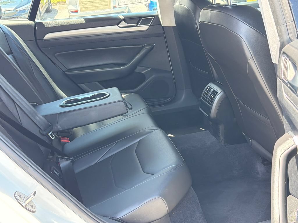 Used 2019 Volkswagen Arteon SE AWD/4WD image 18