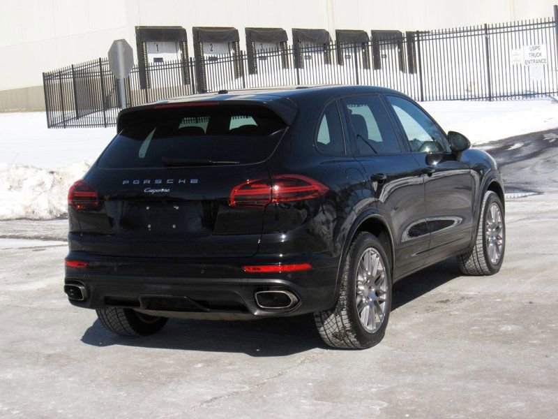 Used 2017 Porsche Cayenne Platinum Edition image 12
