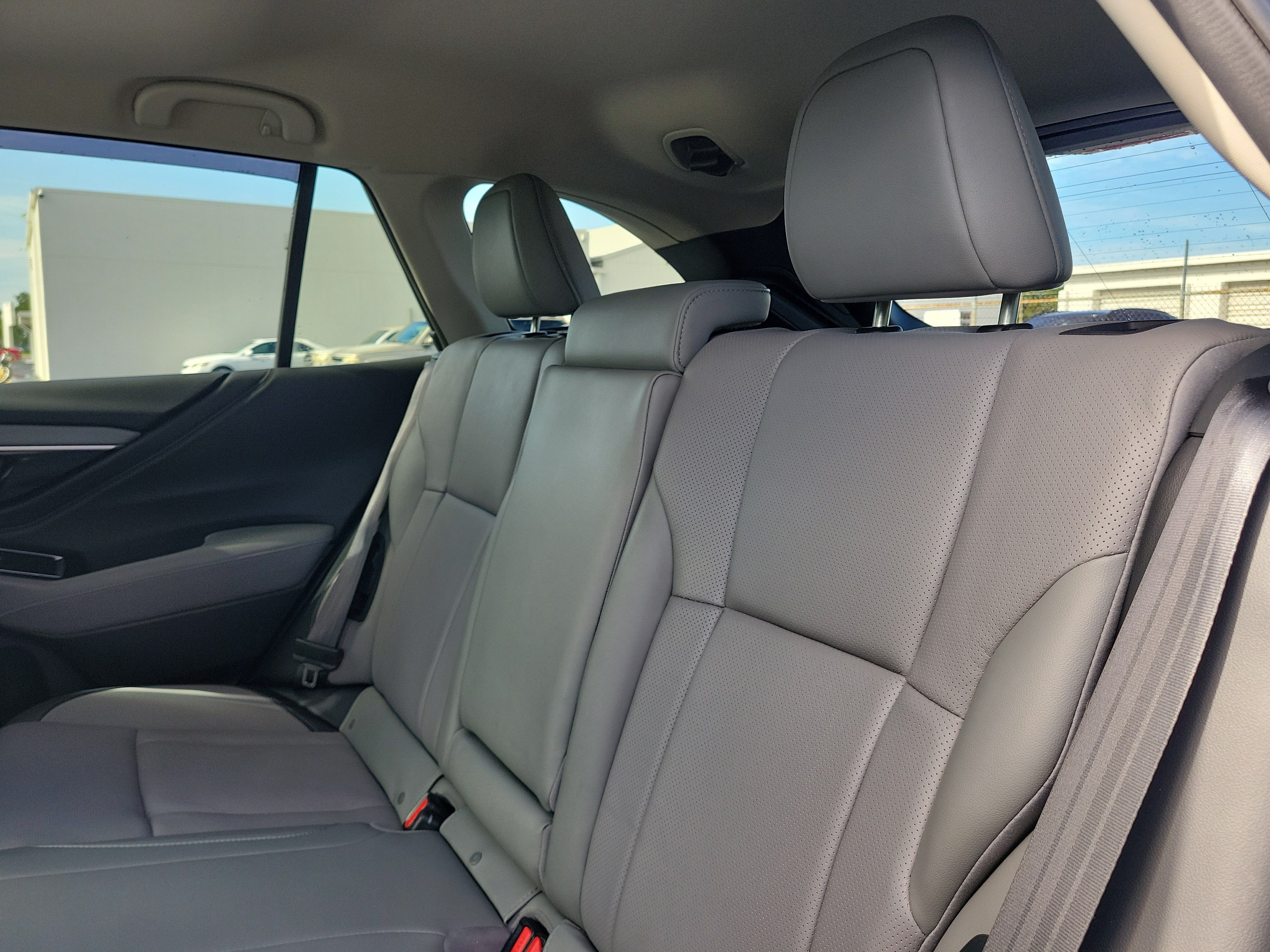 Used 2024 Subaru Outback Limited AWD/4WD image 11