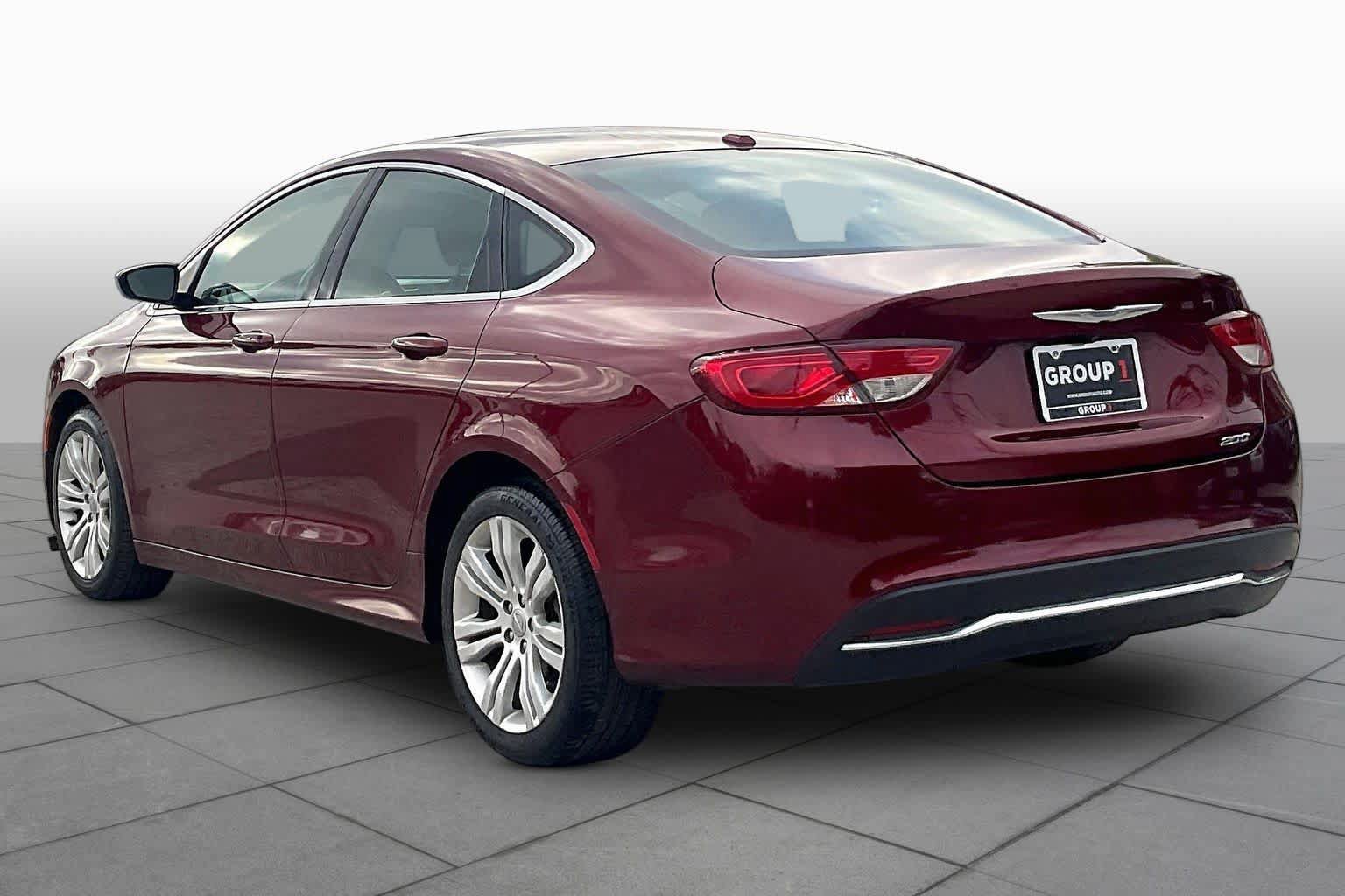 Used 2015 Chrysler 200 Limited w/ Convenience Group FWD image 12