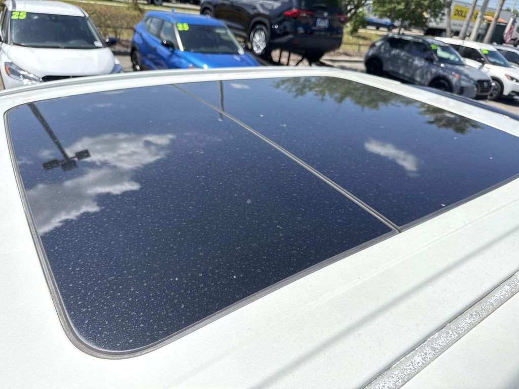 Certified 2020 Nissan Titan SL w/ Moonroof Package image 33