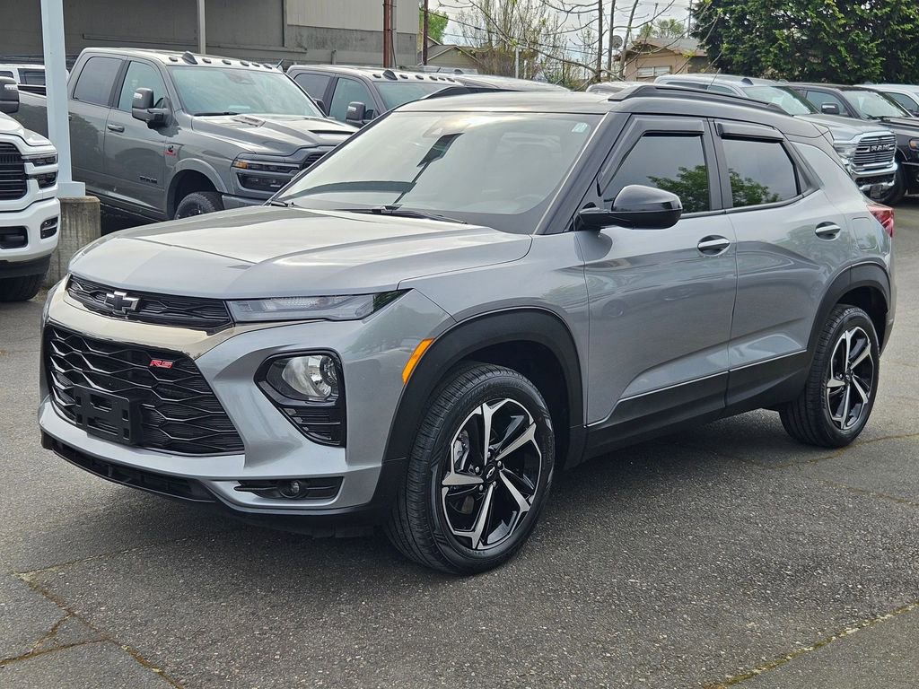 Used 2023 Chevrolet TrailBlazer RS w/ Convenience Package AWD/4WD image 3