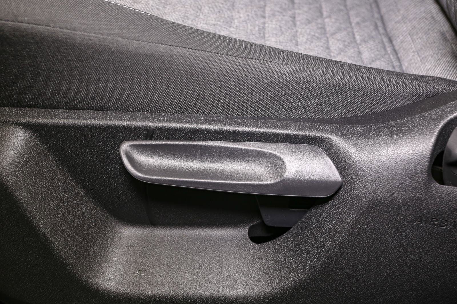 Used 2025 Volkswagen Tiguan S image 39