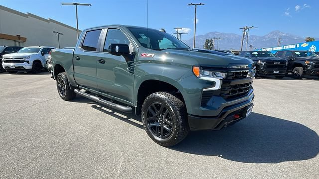 Used 2025 Chevrolet Silverado 1500 LT Trail Boss w/ LT Trail Boss Premium Package AWD/4WD image 35