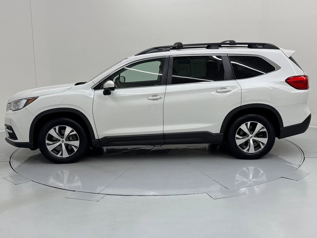 Used 2022 Subaru Ascent Premium w/ Convenience Package image 2