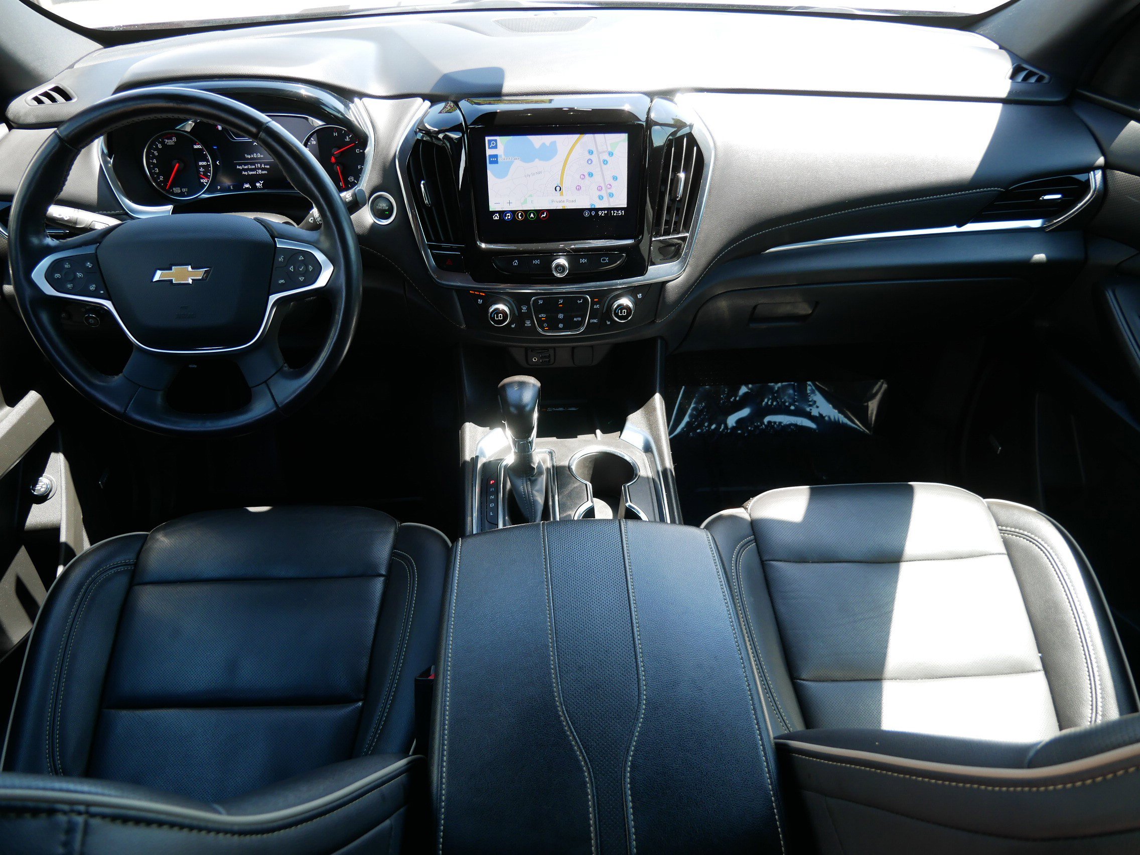 Used 2022 Chevrolet Traverse Premier w/ LPO, Blackout Package AWD/4WD image 13