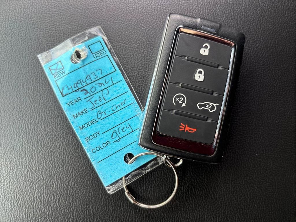 Used 2024 Jeep Grand Cherokee Trailhawk w/ Advanced Protech Group II image 44