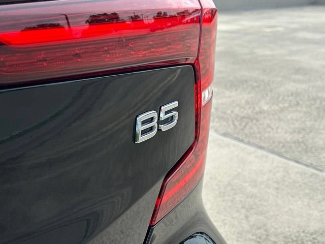 Certified 2023 Volvo S60 B5 Plus w/ Climate Package FWD image 37