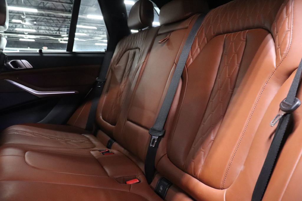 Used 2019 BMW X5 xDrive50i w/ M Sport Package image 20