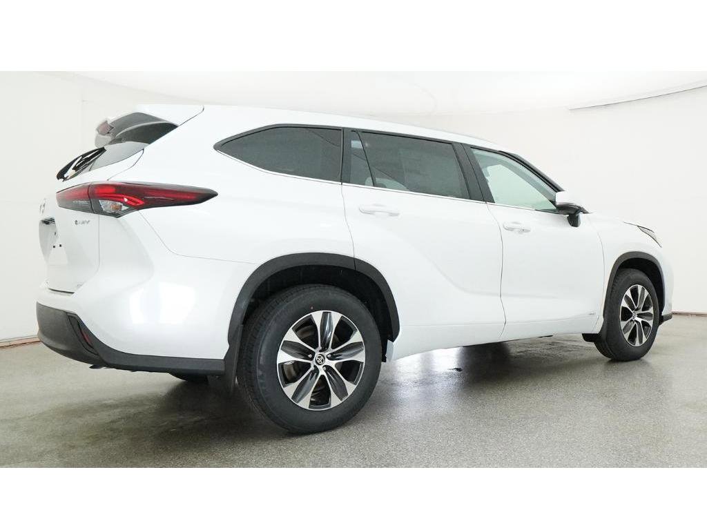 New 2026 Toyota Highlander XLE image 25