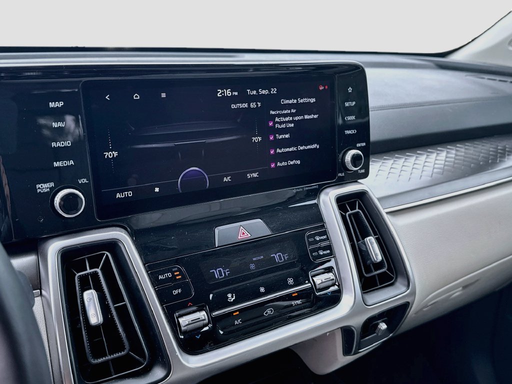Certified 2022 Kia Sorento S FWD image 19